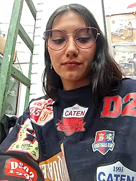 Snapshot of Chloe_Brownx chatting on March 2025 04:02:02 PM Chloe Brownx online show from March 2025 04:02:02 PM