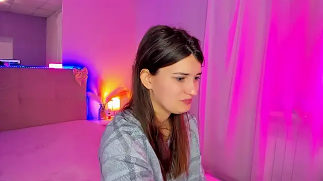 Laura Leee online show from April 2026 05:12:02 AM