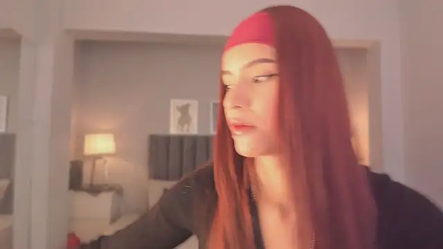 Madie  collins online show from September 2025 09:53:02 AM