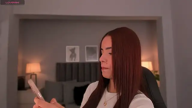 Madie  collins online show from September 2025 10:17:02 AM