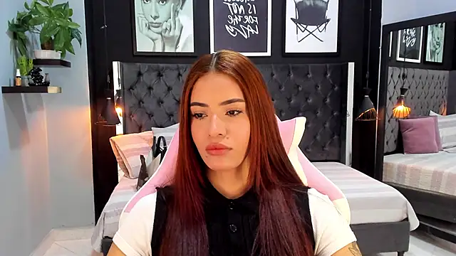 Madie  collins online show from September 2025 10:09:02 AM