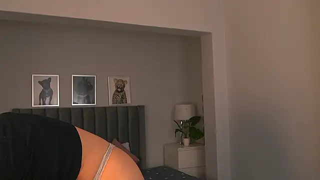 Madie  collins online show from March 2026 12:19:01 PM