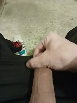 Snapshot of casper0303 chatting on April 2026 06:52:01 PM casper0303 online show from April 2026 06:52:01 PM