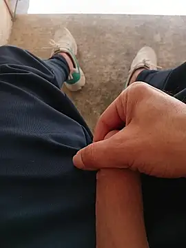 Snapshot of casper0303 chatting on April 2026 06:36:01 AM casper0303 online show from April 2026 06:36:01 AM