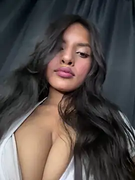 Dulceeany online show from February 2025 03:52:02 AM