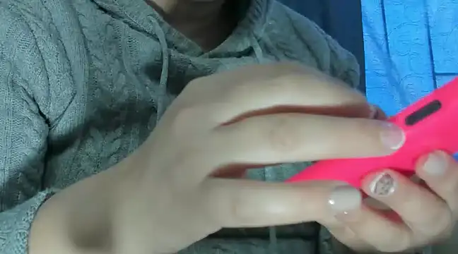 Snapshot of Extrem_HairyPussy chatting on January 2025 04:01:01 PM Extrem HairyPussy online show from January 2025 04:01:01 PM