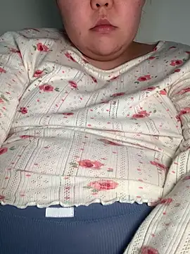 Snapshot of lunamas chatting on April 2026 01:14:01 AM lunamas online show from April 2026 01:14:01 AM