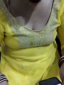 Snapshot of Urmila_bhabhii chatting on March 2026 04:42:02 AM Urmila bhabhii online show from March 2026 04:42:02 AM