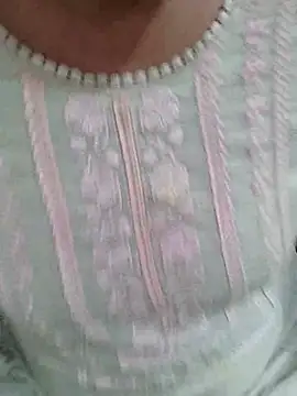 Snapshot of Urmila_bhabhii chatting on March 2026 03:32:01 AM Urmila bhabhii online show from March 2026 03:32:01 AM