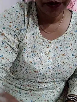 Snapshot of Urmila_bhabhii chatting on March 2026 08:48:01 AM Urmila bhabhii online show from March 2026 08:48:01 AM