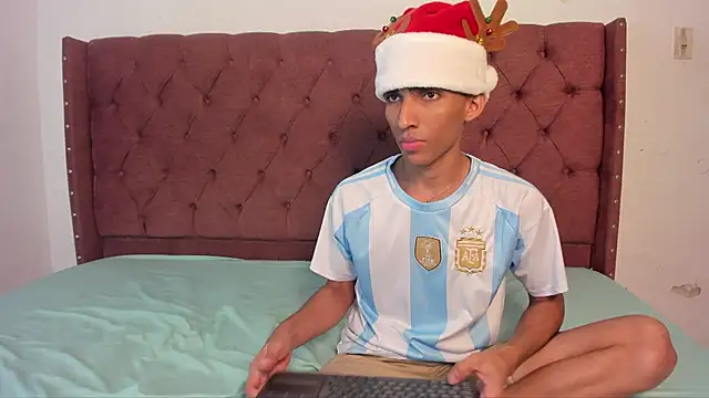 Snapshot of jony_honey chatting on December 2025 01:16:02 PM jony honey online show from December 2025 01:16:02 PM