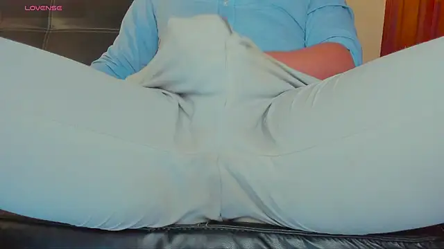 Snapshot of MrLonely02 chatting on December 2024 03:49:01 AM MrLonely02 online show from December 2024 03:49:01 AM