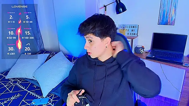 aron wi online show from December 2025 10:05:02 PM