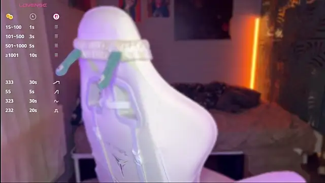 Snapshot of _dota2_ chatting on April 2026 09:43:01 AM dota2 online show from April 2026 09:43:01 AM