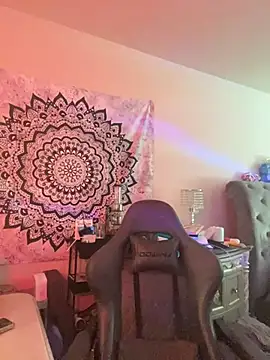 butterflybootyy online show from December 2024 05:00:01 PM