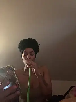 butterflybootyy online show from December 2024 04:05:01 PM