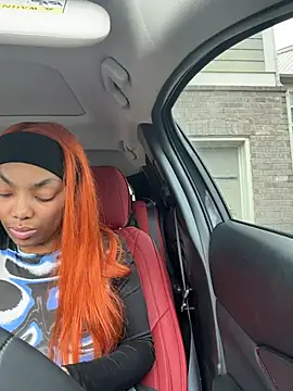 butterflybootyy online show from December 2025 06:48:01 PM