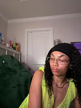 Snapshot of butterflybootyy chatting on April 2026 09:52:02 AM butterflybootyy online show from April 2026 09:52:02 AM