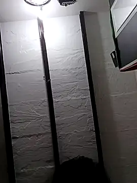 Snapshot of Riyu_05 chatting on January 2025 10:52:02 AM Riyu 05 online show from January 2025 10:52:02 AM