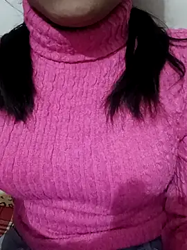 Snapshot of Riyu_05 chatting on January 2025 07:04:01 AM Riyu 05 online show from January 2025 07:04:01 AM