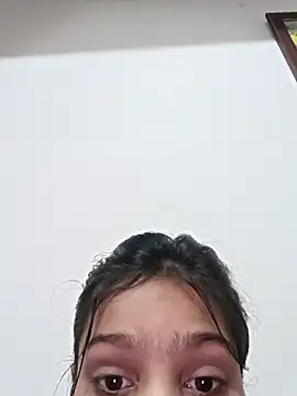 Snapshot of Riyu_05 chatting on February 2025 06:51:02 AM Riyu 05 online show from February 2025 06:51:02 AM