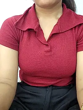 Snapshot of Riyu_05 chatting on September 2025 09:11:01 AM Riyu 05 online show from September 2025 09:11:01 AM