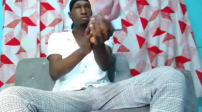 Snapshot of black30cmdick chatting on February 2025 11:13:02 PM black30cmdick online show from February 2025 11:13:02 PM