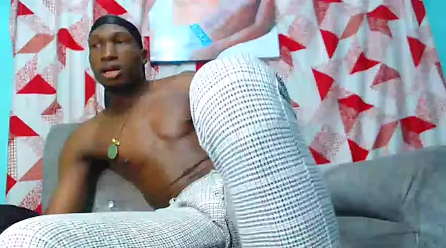 Snapshot of black30cmdick chatting on February 2025 02:17:02 AM black30cmdick online show from February 2025 02:17:02 AM