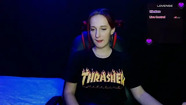 Snapshot of AgathaNoxe chatting on December 2024 10:20:01 PM AgathaNoxe online show from December 2024 10:20:01 PM