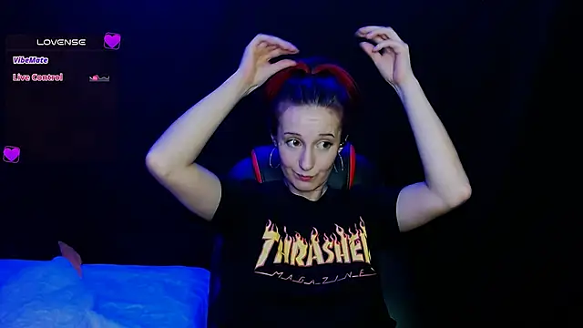 Snapshot of AgathaNoxe chatting on December 2024 04:24:01 AM AgathaNoxe online show from December 2024 04:24:01 AM