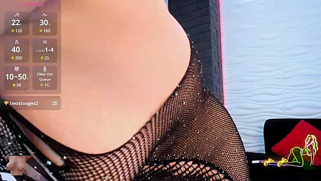 Snapshot of Bella_reaset18 chatting on December 2024 10:01:02 PM Bella reaset18 online show from December 2024 10:01:02 PM