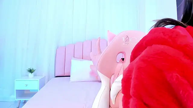 Snapshot of Bella_reaset18 chatting on December 2024 07:22:01 PM Bella reaset18 online show from December 2024 07:22:01 PM