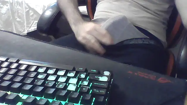 squiddy 69 online show from October 2025 01:42:02 PM