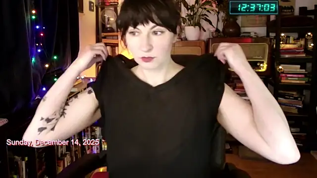 404girlnotfound online show from December 2025 11:37:01 AM