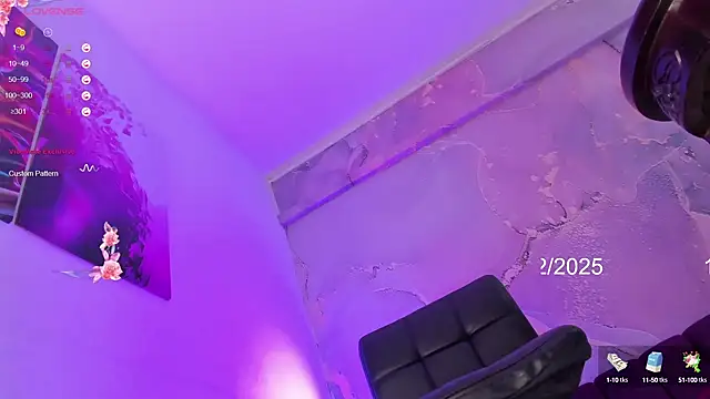 Snapshot of Dani_Sweet_Ts chatting on February 2025 04:54:01 AM Dani Sweet Ts online show from February 2025 04:54:01 AM