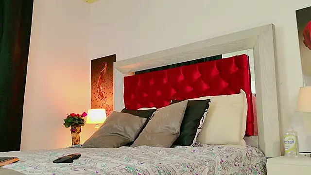 Snapshot of Lizzymontanaa chatting on October 2025 02:41:02 AM Lizzymontanaa online show from October 2025 02:41:02 AM