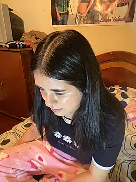 emiliaharper408 online show from December 2024 06:12:02 AM