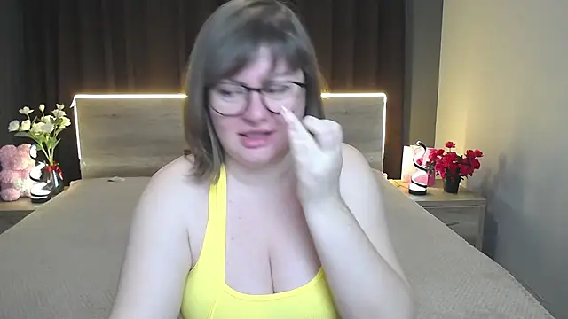 Snapshot of ZannaDreil chatting on November 2025 07:14:01 PM ZannaDreil online show from November 2025 07:14:01 PM