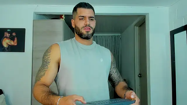 SamirHazard97 online show from February 2026 03:03:02 AM