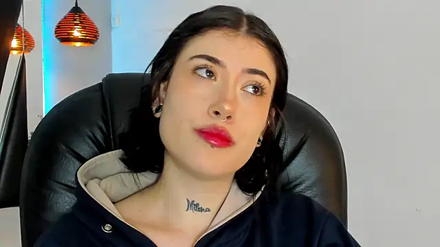 melody suarez online show from January 2025 07:29:01 PM