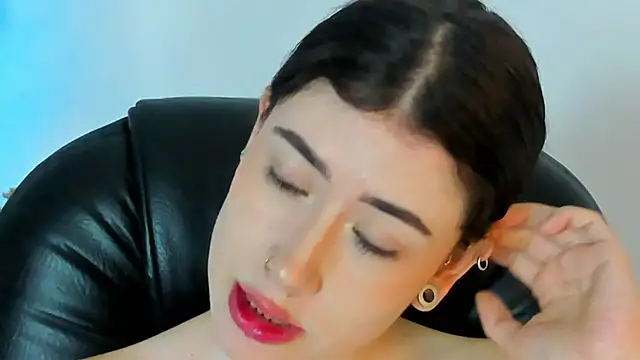 melody suarez online show from January 2025 10:57:01 PM