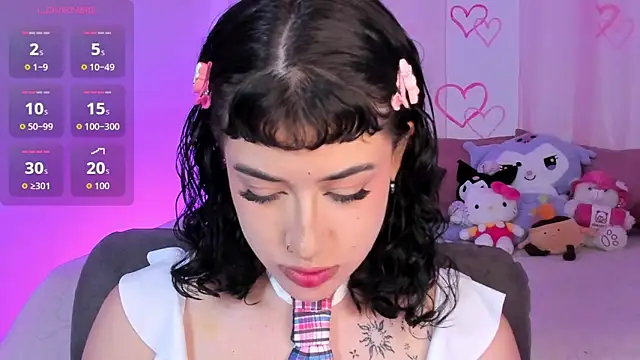 melody suarez online show from September 2025 10:42:02 PM