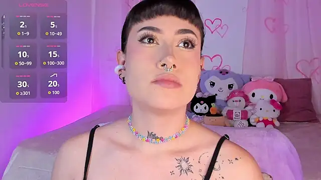 melody suarez online show from October 2025 11:24:02 PM