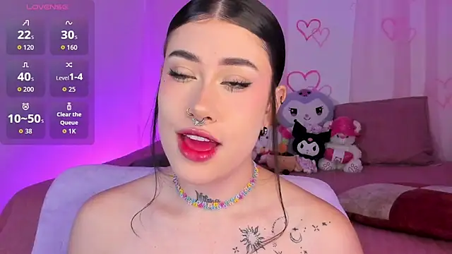 melody suarez online show from October 2025 06:42:01 PM