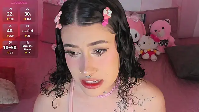 melody suarez online show from December 2025 10:27:01 PM