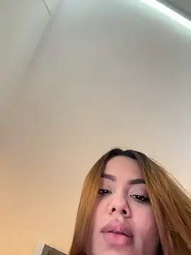 Snapshot of valeria2019hot chatting on March 2026 03:28:01 PM valeria2019hot online show from March 2026 03:28:01 PM