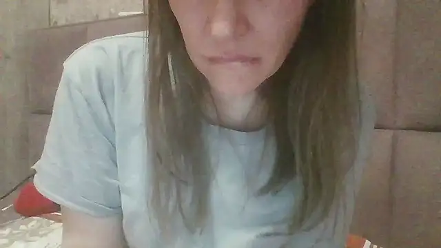 Snapshot of Sladkiegubki chatting on February 2025 01:19:02 AM Sladkiegubki online show from February 2025 01:19:02 AM