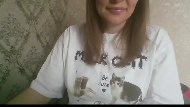 Snapshot of Sladkiegubki chatting on March 2026 09:02:02 AM Sladkiegubki online show from March 2026 09:02:02 AM