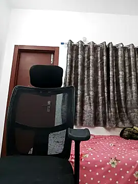 sanaya baby online show from February 2025 11:43:01 PM