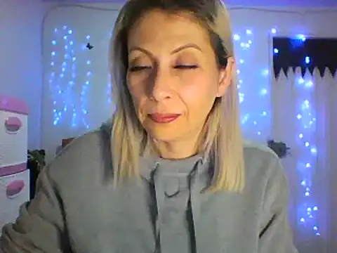 Snapshot of alixia81 chatting on March 2025 02:50:01 AM alixia81 online show from March 2025 02:50:01 AM